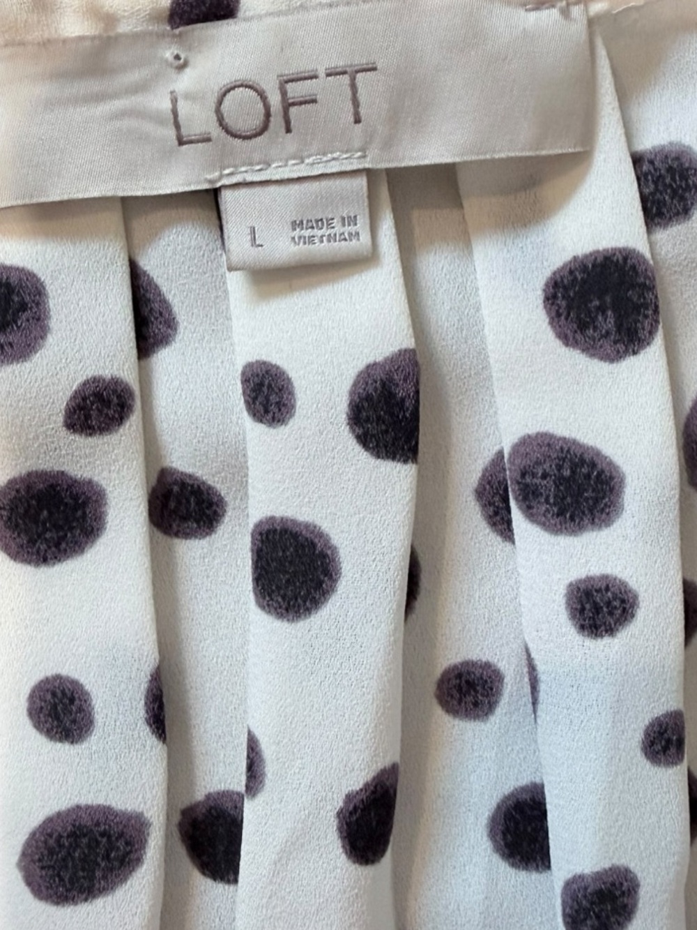 LOFT White Black Polka Dot Chiffon
Sleeveless Blouse Cap Sleeve Split Neck
Sz L - Picture 7 of 7